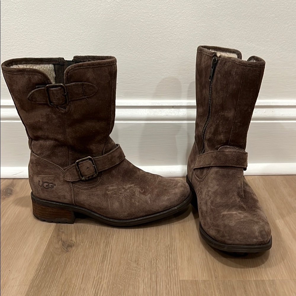 UGG Women's Chaney Brown Suede Boots Booties 7
